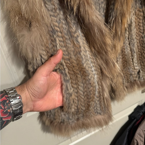 Retro Fur Vest in Brown and Tan - Picture 6 of 7
